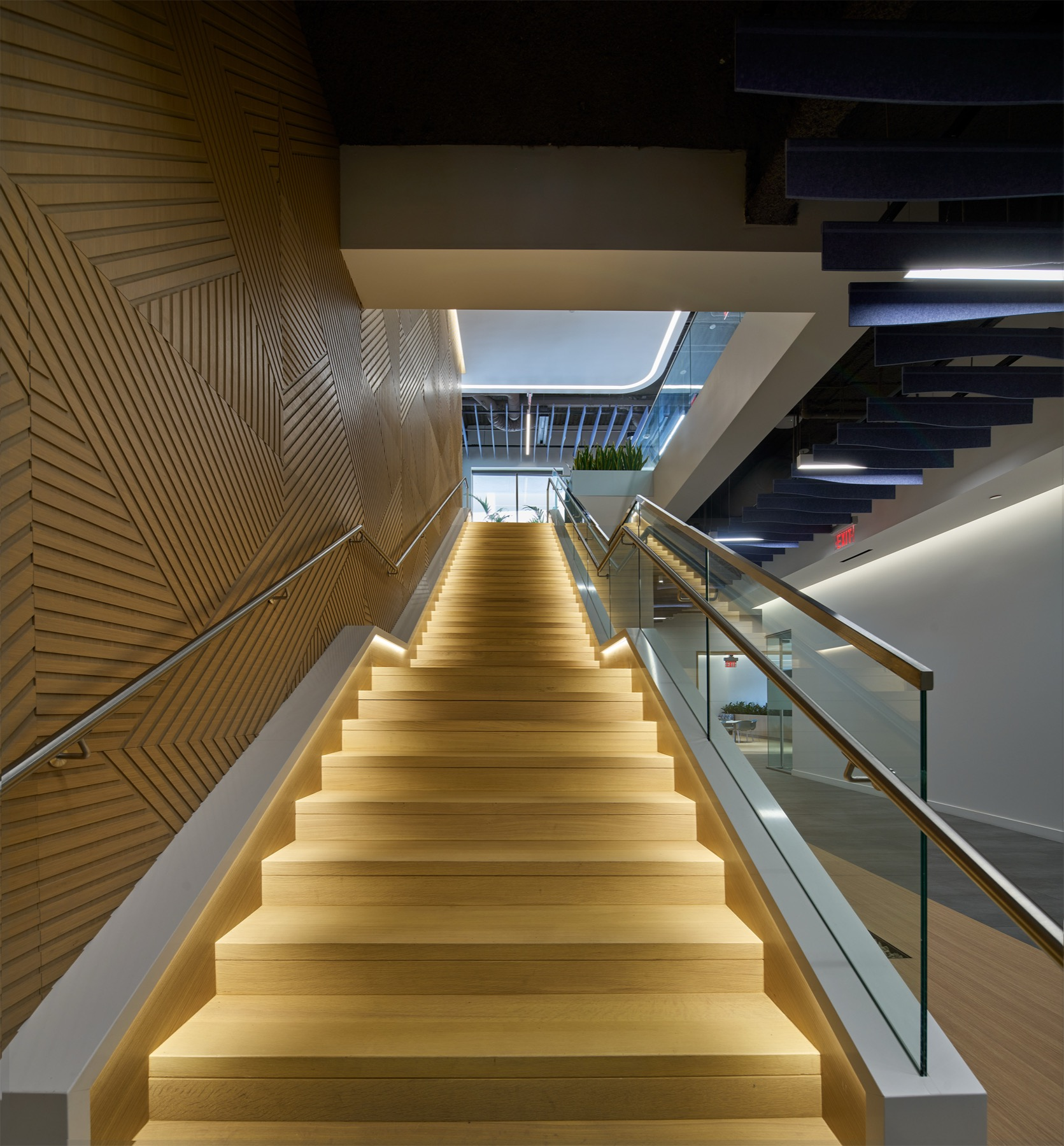 Lighting Design as Mood Architecture: How Strategic Illumination Shapes Atmosphere and Health